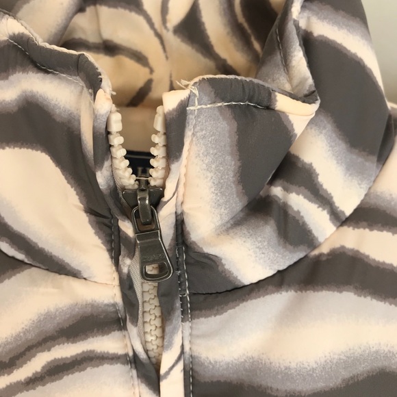 Puffy Vest by Chaps - Picture 3 of 6